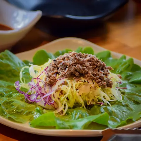 Đánh Giá Nhà Hàng Nướng Lẩu Ngon Tại Cầu Giấy: Bảng So Sánh Chi Tiết & Trải Nghiệm Thực Tế