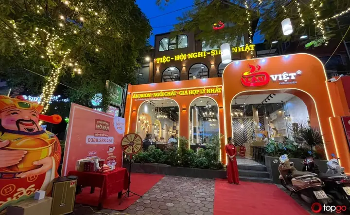 Review Nhà Hàng Lẩu Việt Nguyễn Văn Lộc: Trải Nghiệm Lẩu Chất Lượng Giá Cả Hợp Lý Tại Hà Đông