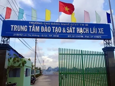 Le Thi Rieng Quan 12