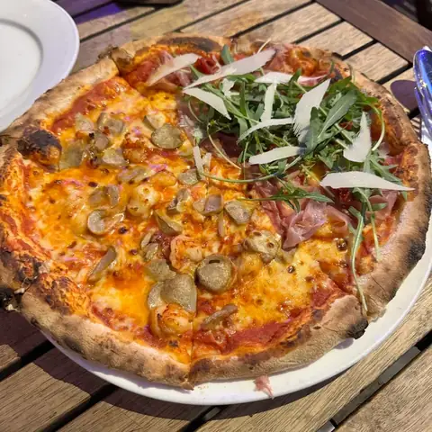 Luna Pub Pizza & Italian Food