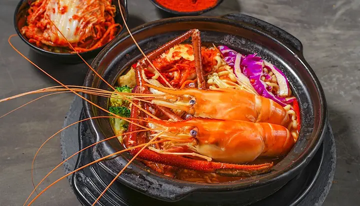 Mì Cay Seoul 1093 Nguyễn Ảnh Thủ: Trải Nghiệm Thực Tế Và Đánh Giá
