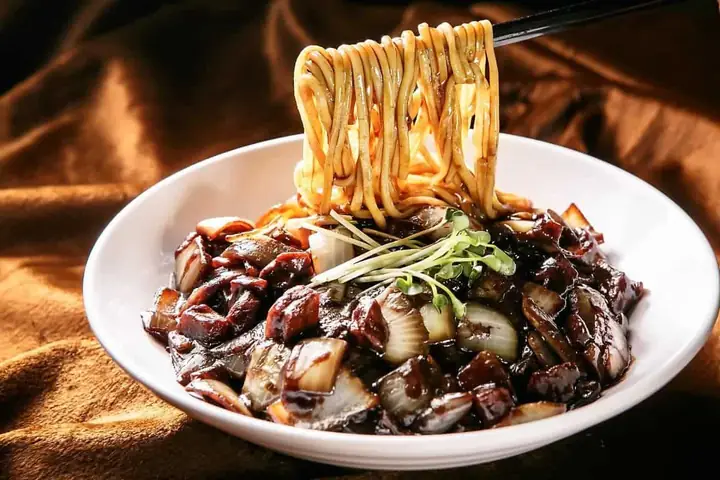 Top 8 Quán Mì Tương Đen Hàn Quốc Ngon Nhất Đà Nẵng