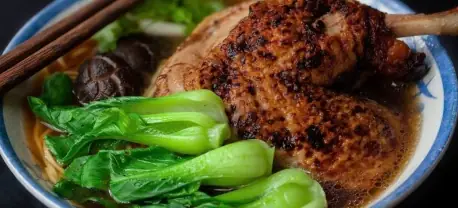 Hướng Dẫn Toàn Tập Về Mì Vịt Tiềm Hà Nội: 11 Quán Ngon Đáng Để Thử