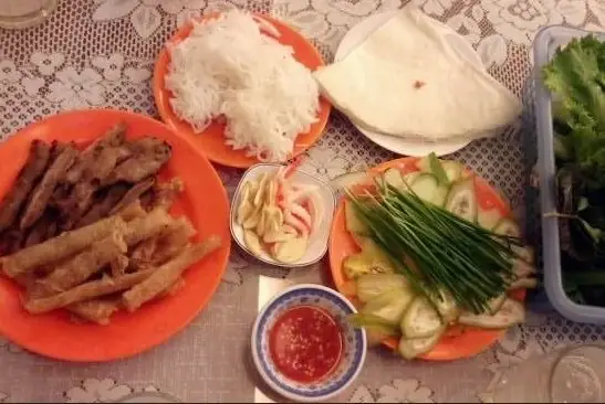 Nem Nướng Buôn Ma Thuột: Công Thức & Review Quán Thanh Hùng