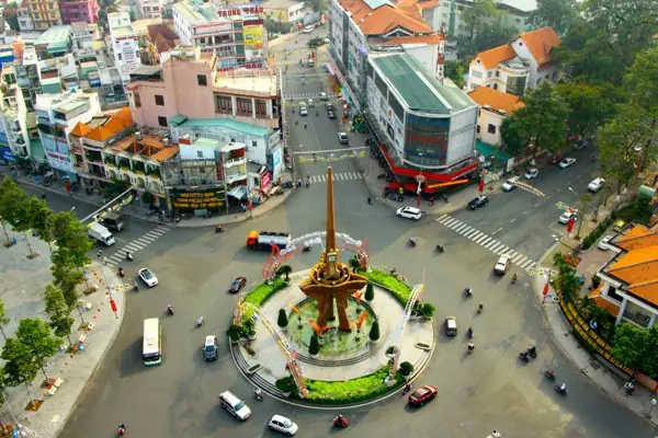 Ẩm Thực Ngã Tư Sở Sao Thủ Dầu Một: Khám Phá Điểm Hẹn Ẩm Thực Đa Dạng