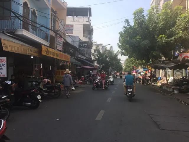 Nguyen Tu Gian Go Vap