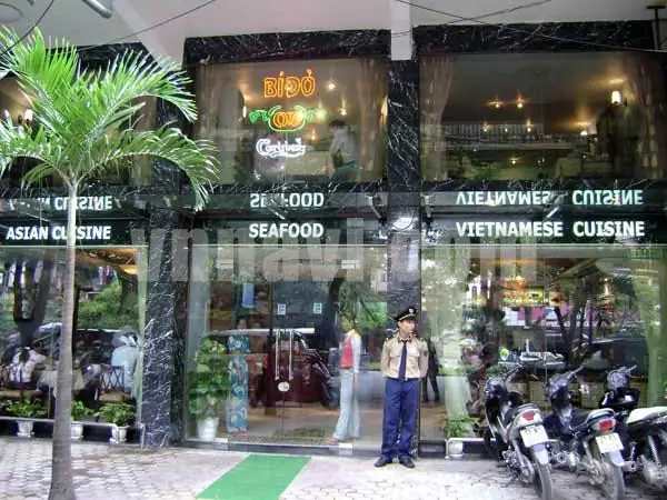 Nhà Hàng Bí Đỏ Giảng Võ