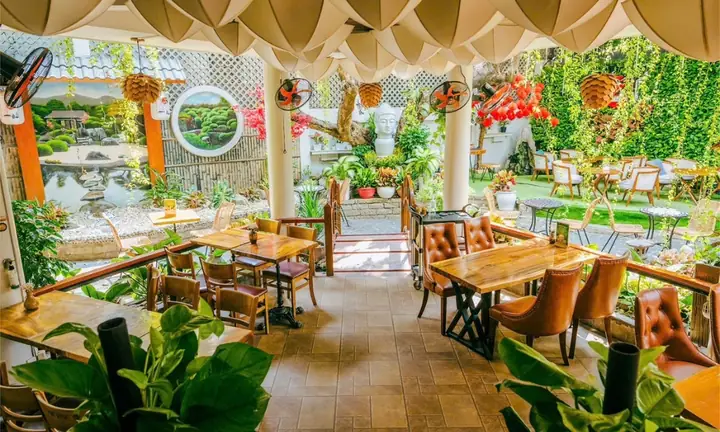 Review Chi Tiết Nhà Hàng Chay Zen House: Không Gian Thiền Định Và Hương Vị Đậm Đà