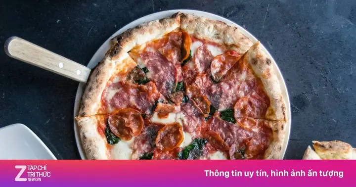 Điểm Đến Ăn Uống Sôi Động Nhất Trên Đường Lê Thánh Tôn Quận 1