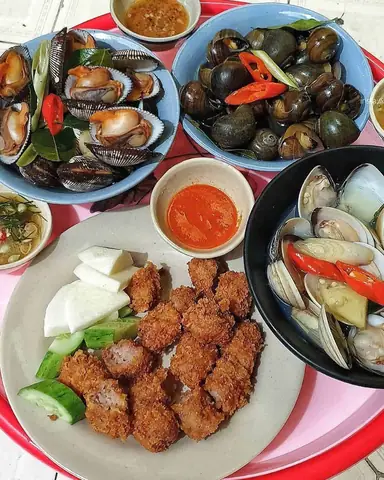 Ốc Luộc Mắm Gừng Sài Gòn