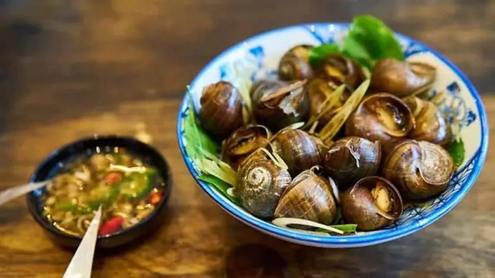 Top 12 Quán Ốc Ngon Đà Nẵng: Hành Trình Khám Phá Đặc Sản Vỉa Hè