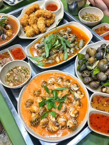 Ốc Thuý Hằng Phạm Ngọc Thạch