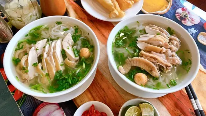 Top 7 Quán Phở Gà Ngon Sài Gòn Đáng Ghé Nhất