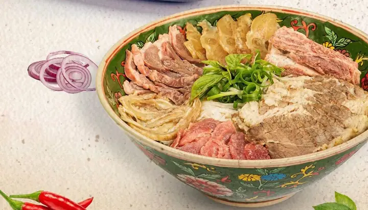 Review Quán Phở Lành Nguyễn Thượng Hiền: Trải Nghiệm Phở Truyền Thống Giá Tốt Ở Trung Tâm Hà Nội