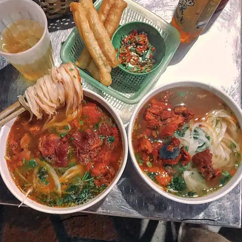Phở Sốt Vang Đêm Hà Nội