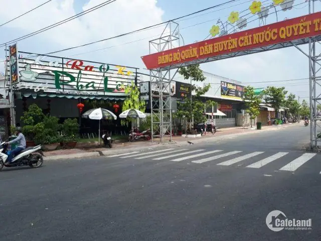 Quán Cà Phê Pha Lê: Không Gian Sống Ảo Đẳng Cấp Và Kinh Nghiệm Vận Hành
