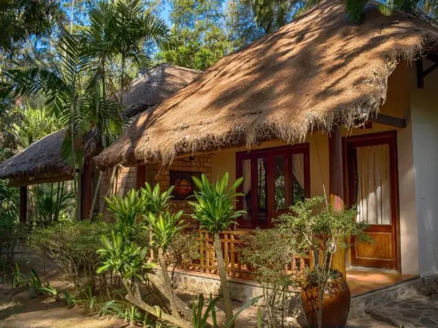 Quán Cafe Đẹp Ở Hồ Tràm
