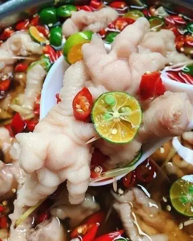 Quán Chân Gà Sả Tắc Gần Đây