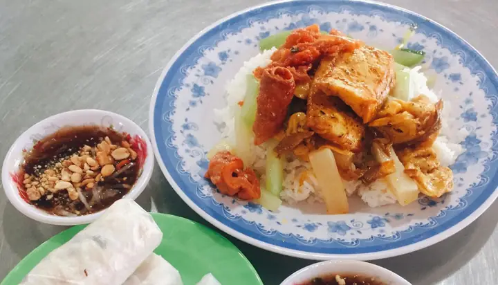Review Quán Chay Lê Quang Định: Trải Nghiệm Ẩm Thực Chay Thuần Việt Tại Gò Vấp