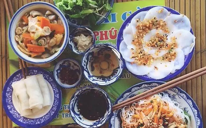 Review Quán Chay Liên Hoa Thư Quán Huế: Đánh Giá Toàn Diện Từ A Đến Z