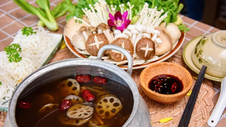 Top 5 Quán Chay Quận 6 Ngon, Giá Tốt Nhất 2026