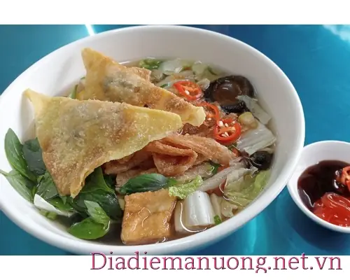 Review Cơm Chay Hướng Thiện: Quán Chay Ngon, Thư Thái Ở Quận 7