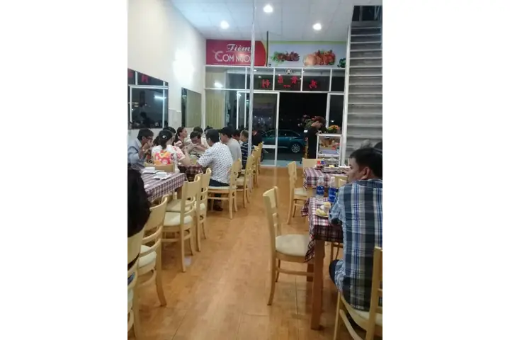 Quán Cơm Ngon Hùng Nhất Ly