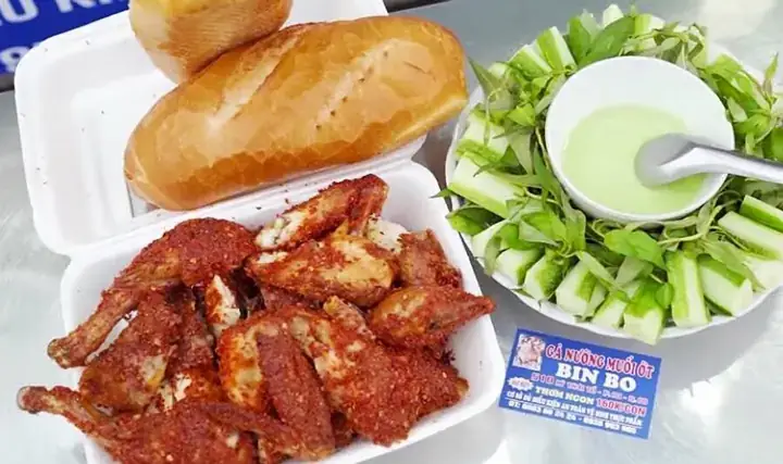 Đánh Giá Chi Tiết Quán Gà Ta Nướng 2 Anh Em: Trải Nghiệm Hương Vị Truyền Thống Tại Miền Tây