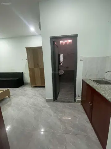 Quán Ốc Khu Tên Lửa