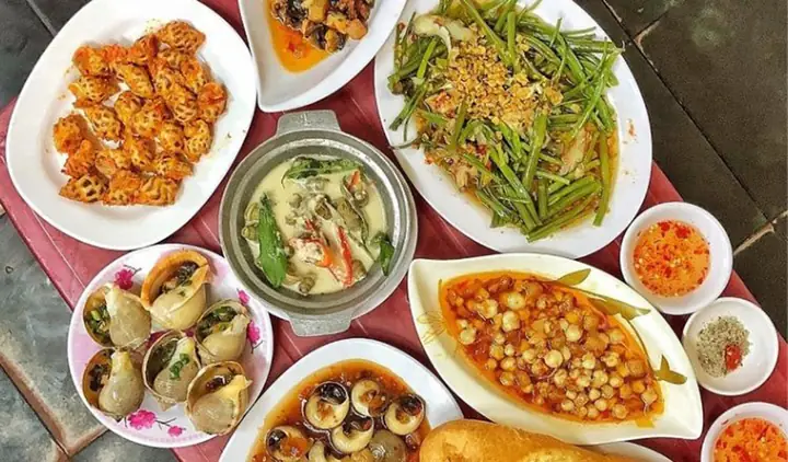 Đánh Giá Chi Tiết 5 Quán Ốc Ngon Quận 8: Trải Nghiệm Hải Sản Bình Dân Đậm Chất