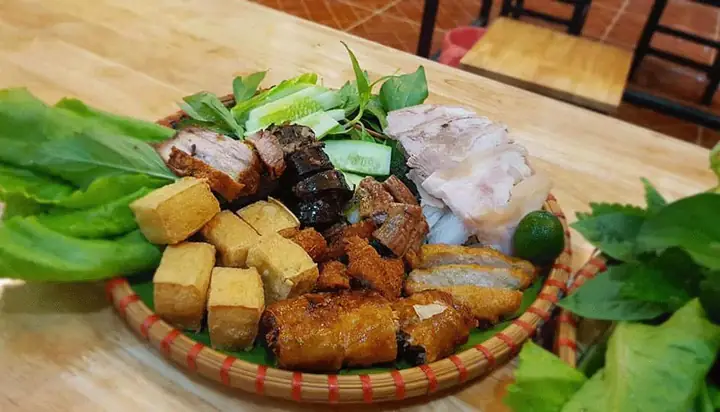 Review Quán Xưa 2 Cần Thơ: Bún Đậu Mắm Tôm Chuẩn Vị, Giá Sinh Viên