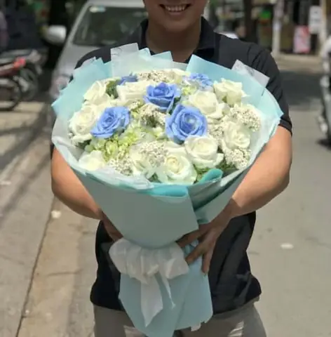 Đánh Giá Chi Tiết Shop Hoa Tươi Hồ Thị Kỷ Quận 10: Trải Nghiệm Thực Tế & So Sánh Giá Trị