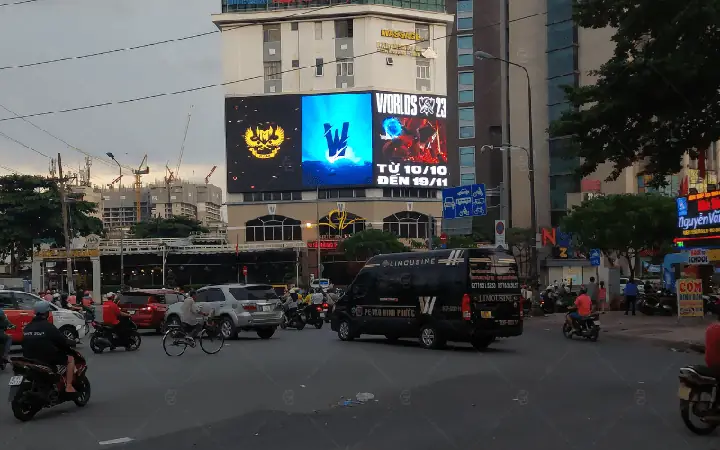 Review Quán Ăn Số 1 Phạm Viết Chánh: Trải Nghiệm Ẩm Thực Trung Tâm Quận 1
