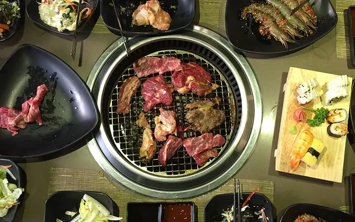 Review Chi Tiết Sumo Bbq Lê Văn Sỹ: Buffet Nướng & Lẩu Đáng Thử Không?