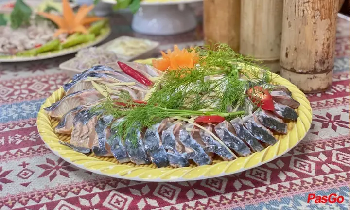 Review Thái Tộc Quán Linh Đàm: Trải Nghiệm Ẩm Thực Tây Bắc Đúng Vị Giữa Lòng Hà Nội