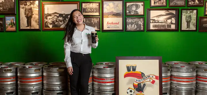 The Shamrock Irish Pub Hoi An: Nơi Phục Vụ Guinness Đầu Tiên Tại Việt Nam