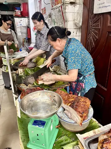 Thịt Quay Vạn Thành Hàng Buồm