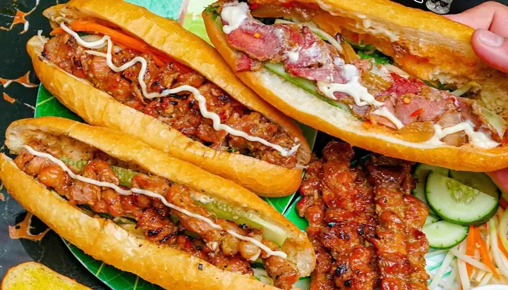 Review Bánh Mì Thịt Xiên Nướng Hà Nội Tại Đà Nẵng: Trải Nghiệm Thực Tế