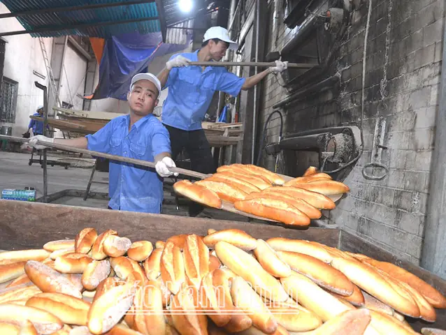 Tiệm Bánh Mì Ba Lan