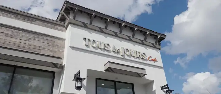 Tour Les Jour Near Me