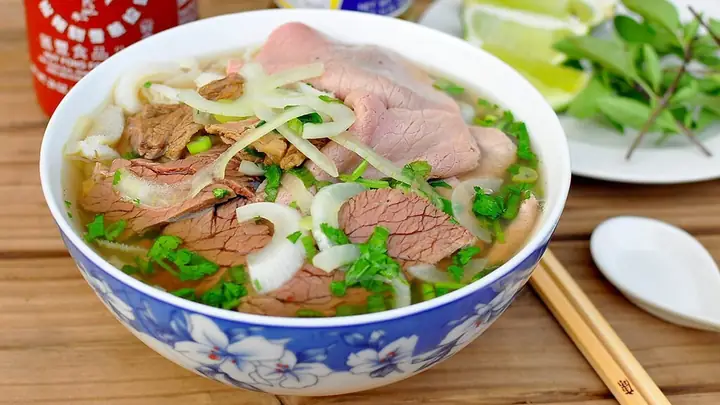 Phở Điền Cần Thơ: Review Chi Tiết Quán Phở Quen Thuộc Ở Quận Ninh Kiều