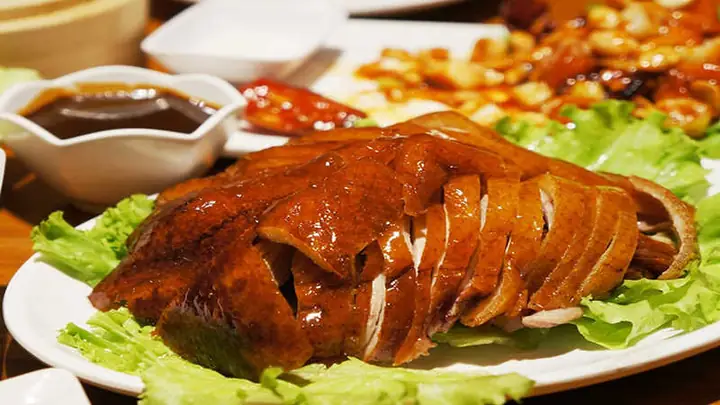 Đánh Giá Chi Tiết Quán Vịt Quay Tiêu Hùng Phát - Quốc Lộ 50: Gia Truyền Ven Đường Có Đáng Thử?