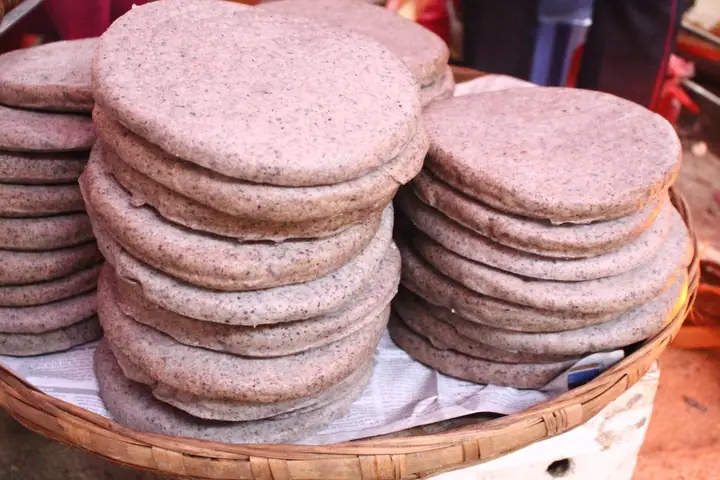 Bánh Hoa Tam Giác Mạch