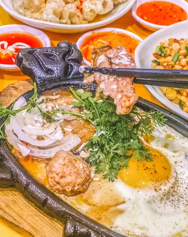 Bánh Mì Xíu Mại Nha Trang