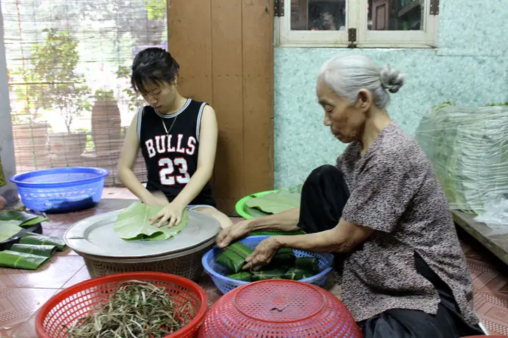 Bánh Phu Thê Lụa Xuân