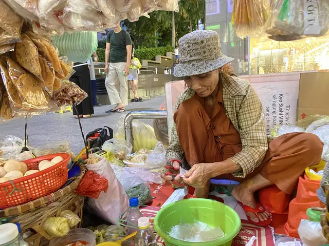 Bánh Tráng Trộn Bà Gánh