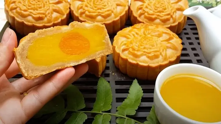 Bánh Trung Thu Trứng Muối