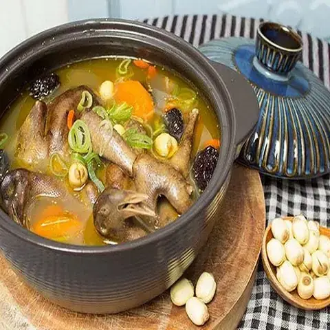 Bồ Câu Hầm Thuốc Bắc Quy Nhơn