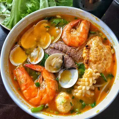 Bún Hải Sản Càng Cua