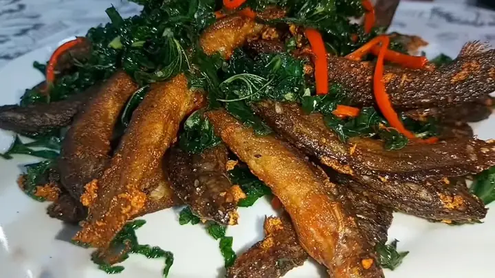 Cá Chạch Chiên Lá Lốt